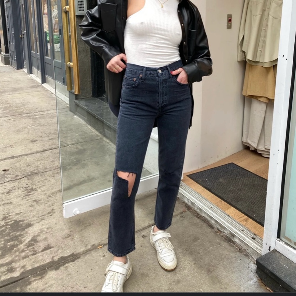 Agolde Riley High Rise Straight Crop (color: Contraband) size 26